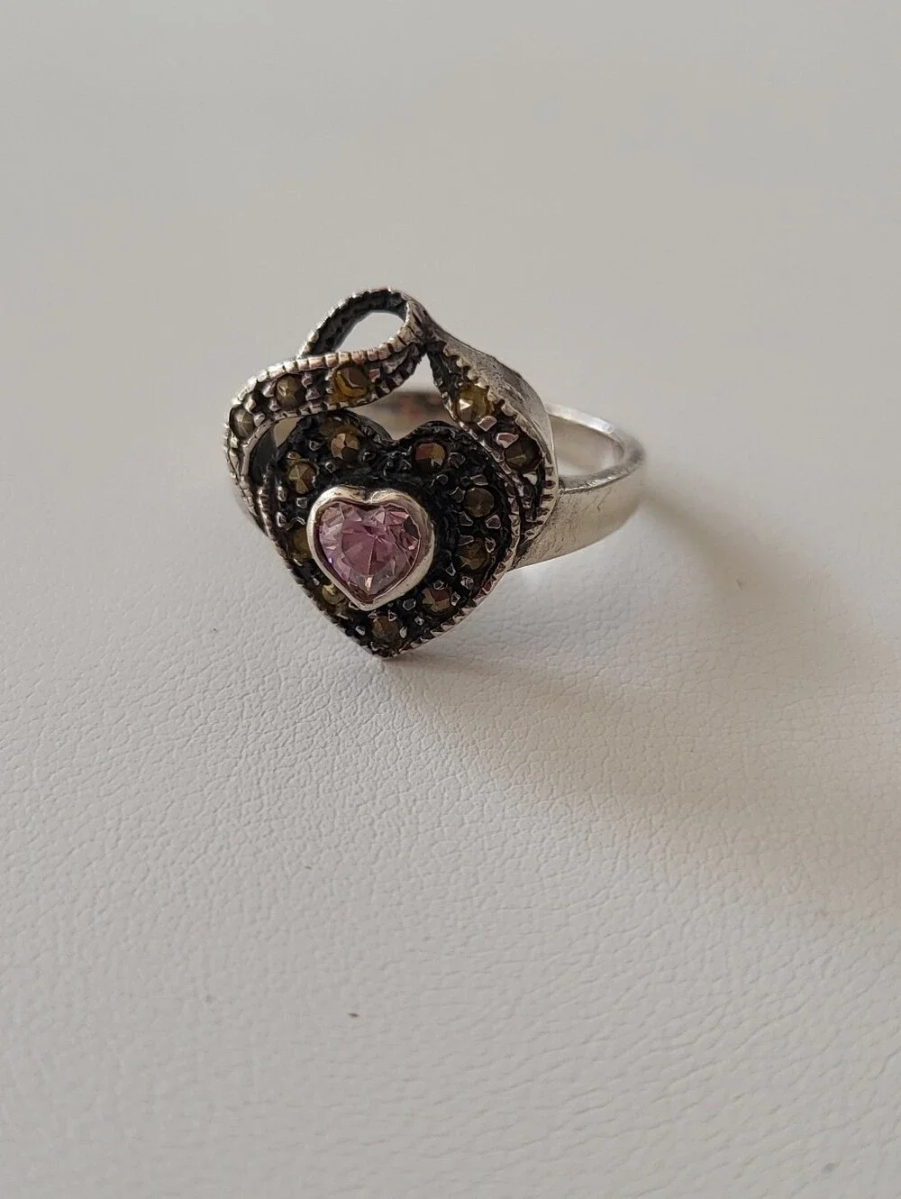 Vintage 925 Sterling Silver Pink CZ  Marcasite Heart Ring